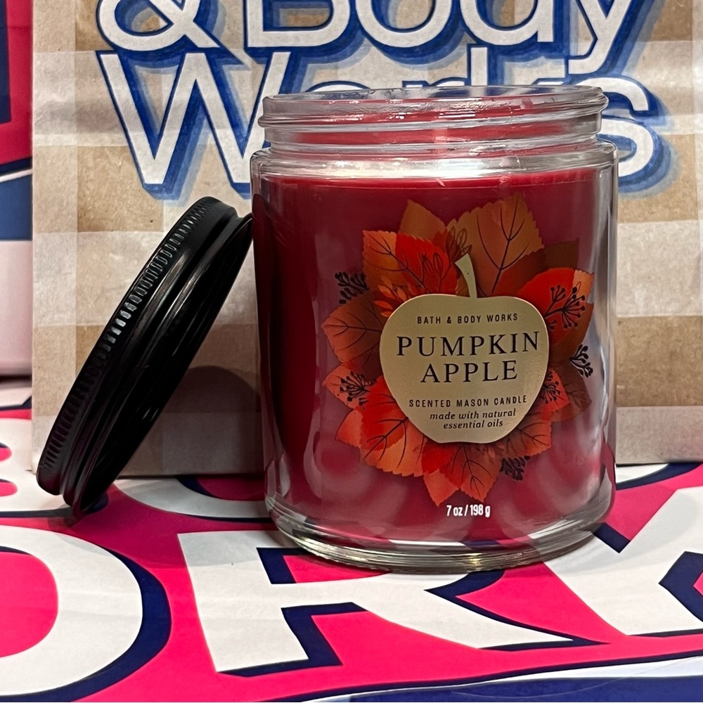Pumpkin Apple mason single wick candle bath & body works (bundle for a discount)